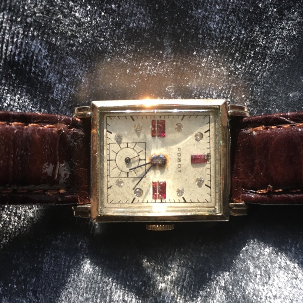 Vintage ROBOT brand wristwatch ⌚️